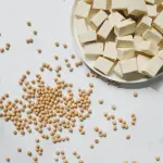 Tofu, un alimento molto diffuso nella dieta vegana e vegetariana