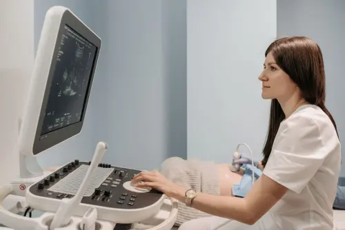Fibroma uterino ecografia: quando farla e come funziona